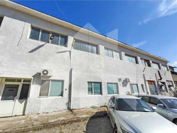 Промишлена сграда в Нови пазар - 5014 кв.м за 220 €/кв.м - Снимка #1