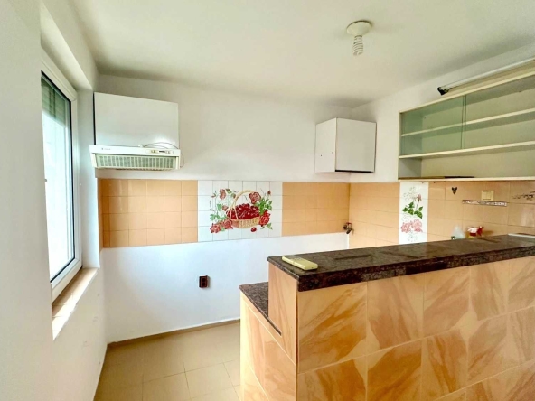 Двустаен апартамент в Бургас, Лазур - 42 кв.м за 2705 €/кв.м - Снимка #1