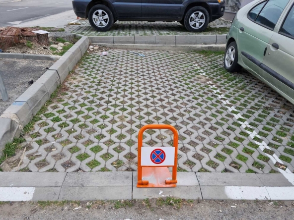 Дава се под наем Гараж / Паркомясто в Варна, Център - 12 кв.м за 51 € - Снимка #1