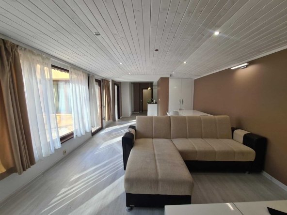 Тристаен апартамент в Хасково, Воеводски - 100 кв.м за 1250 €/кв.м - Снимка #1