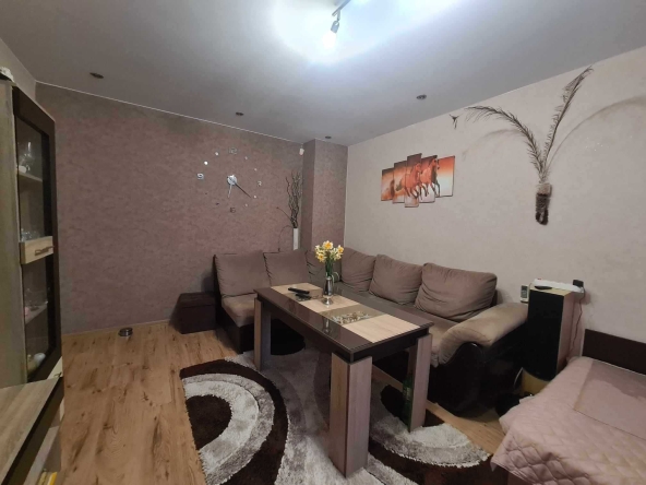 Тристаен апартамент в Хасково, Орфей - 84 кв.м за 1036 €/кв.м - Снимка #1