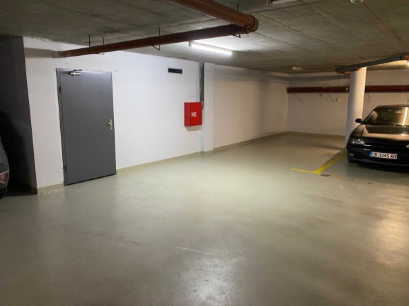 Дава се под наем Гараж / Паркомясто в София, Лозенец - 34 кв.м за 320 € - Снимка #1