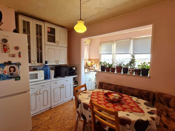 Двустаен апартамент в Плевен, Идеален център - 60 кв.м за 702 €/кв.м - Снимка #1