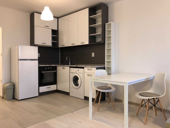 Дава се под наем Двустаен апартамент в София, Сердика - 65 кв.м за 348.84 € - Снимка #1