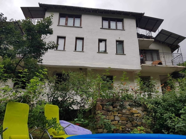 Къща в с. Бели Осъм, Област Ловеч - 280 кв.м за 251 €/кв.м - Снимка #1