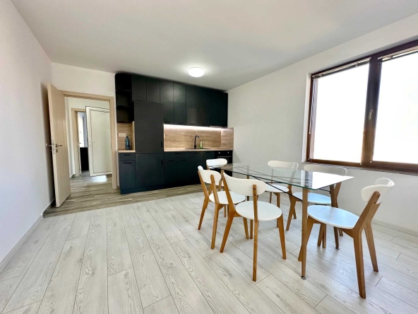 Дава се под наем Тристаен апартамент в Поморие - 104 кв.м за 548.25 € - Снимка #1