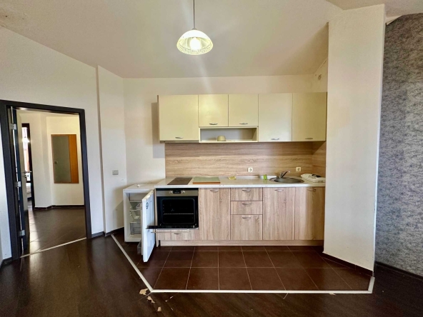 Тристаен апартамент в с. Кошарица, Област Бургас - 82 кв.м за 560 €/кв.м - Снимка #1