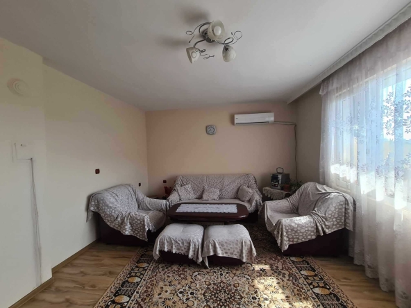 Етаж от къща в Хасково, Каменни - 137 кв.м за 570 €/кв.м - Снимка #1