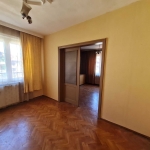 Тристаен апартамент в Плевен, Идеален център - 100 кв.м за 628 €/кв.м - Снимка #1