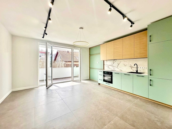 Четиристаен апартамент в София, Банишора - 90 кв.м за 1757 €/кв.м - Снимка #1