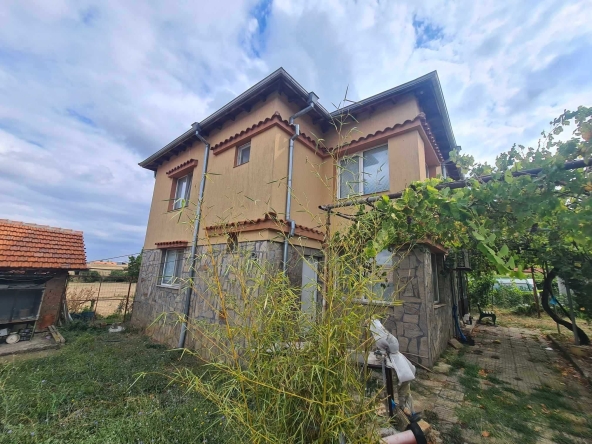 Къща в с. Тънково, Област Хасково - 180 кв.м за 340 €/кв.м - Снимка #1