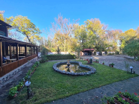 Заведение в Хасково, Младежки хълм - 200 кв.м за 2250 €/кв.м - Снимка #1