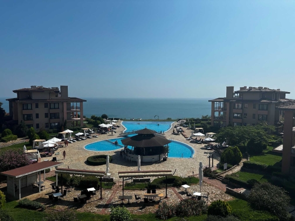 Тристаен апартамент в с. Топола, Област Добрич - 102 кв.м за 883 €/кв.м - Снимка #1