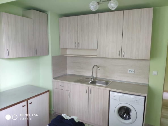 Дава се под наем Двустаен апартамент в Русе, Централен южен район - 75 кв.м за 214.2 € - Снимка #1