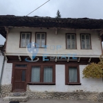 Къща в с. Лесичарка, Област Габрово - 360 кв.м за 228 €/кв.м - Снимка #1