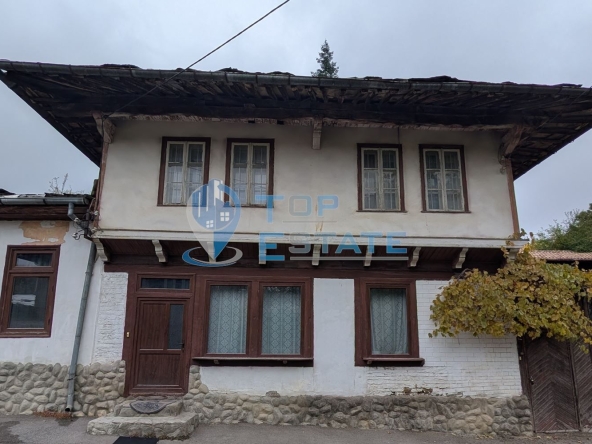 Къща в с. Лесичарка, Област Габрово - 360 кв.м за 228 €/кв.м - Снимка #1