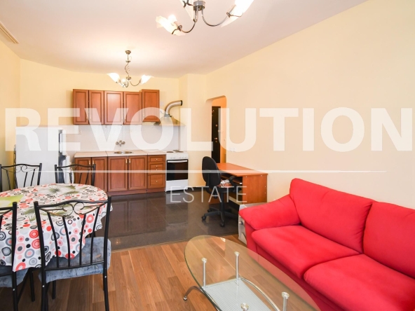 Дава се под наем Двустаен апартамент в София, Света Троица - 55 кв.м за 430 € - Снимка #1