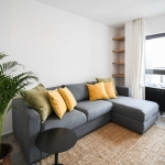 Дава се под наем Двустаен апартамент в София, Дървеница - 68 кв.м за 612 € - Снимка #1