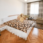 Дава се под наем Тристаен апартамент в София, Център - 105 кв.м за 611.49 € - Снимка #1