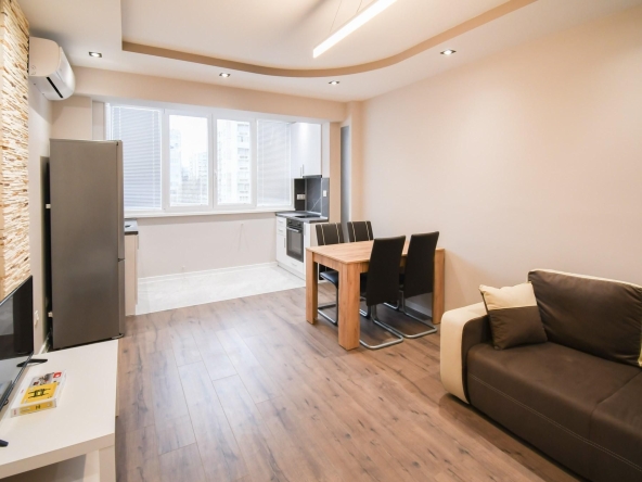 Дава се под наем Двустаен апартамент в София, Младост 4 - 53 кв.м за 699 € - Снимка #1