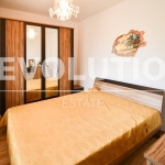 Дава се под наем Етаж от къща в София, Обеля - 60 кв.м за 598.23 € - Снимка #1