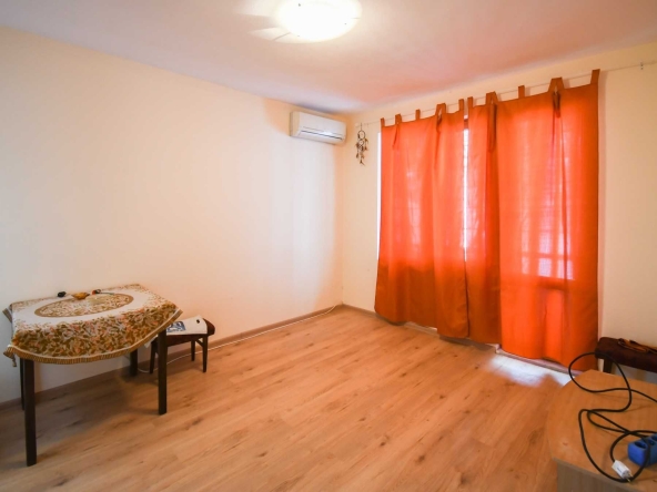 Дава се под наем Двустаен апартамент в София, Горна баня - 50 кв.м за 298.86 € - Снимка #1