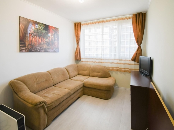 Дава се под наем Двустаен апартамент в София, Банишора - 40 кв.м за 558.45 € - Снимка #1