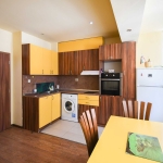 Дава се под наем Двустаен апартамент в София, Лозенец - 65 кв.м за 448.8 € - Снимка #1