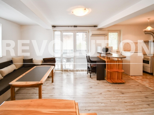 Дава се под наем Едностаен апартамент в София, Симеоново - 40 кв.м за 408.51 € - Снимка #1