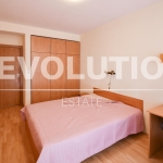 Дава се под наем Двустаен апартамент в София, Изток - 70 кв.м за 640 € - Снимка #1