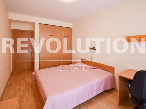 Дава се под наем Двустаен апартамент в София, Изток - 70 кв.м за 640 € - Снимка #1