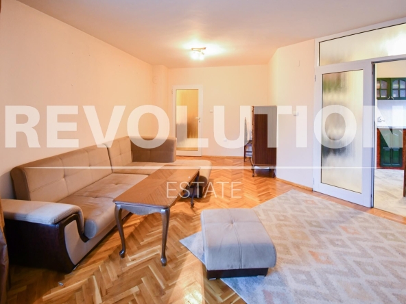 Дава се под наем Двустаен апартамент в София, Борово - 100 кв.м за 550 € - Снимка #1