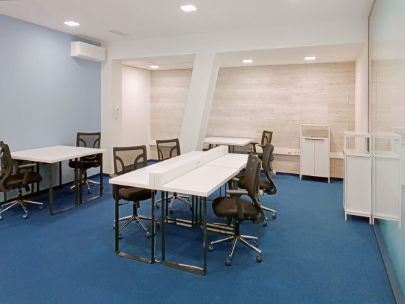 Дава се под наем Офис в Пловдив, Изгрев - 20 кв.м за 232.05 € - Снимка #1