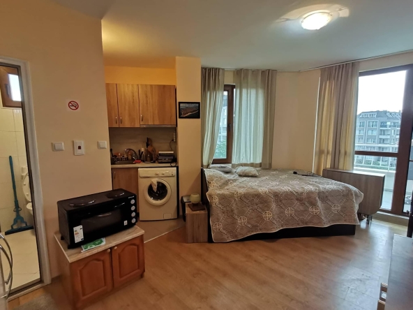 Едностаен апартамент в Бургас, Лазур - 30 кв.м за 2597 €/кв.м - Снимка #1