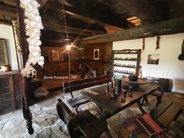 Къща в Велико Търново, Акация - 244 кв.м за 416 €/кв.м - Снимка #1