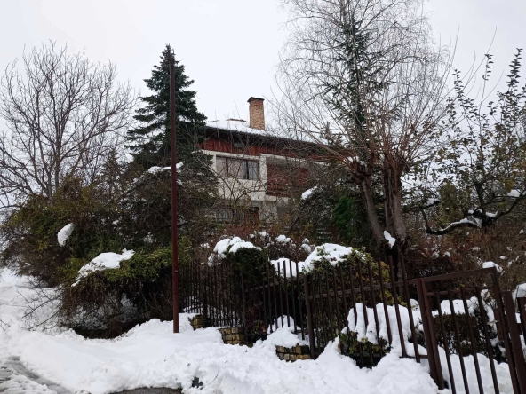 Къща в с. Джурово, Област София-област - 292 кв.м за 429 €/кв.м - Снимка #1