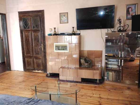 Тристаен апартамент в София, Център - 90 кв.м за 2778 €/кв.м - Снимка #1