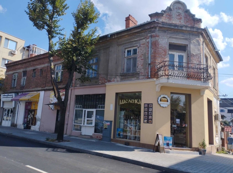 Етаж от къща в Ямбол, Център - 92 кв.м за 616 €/кв.м - Снимка #1