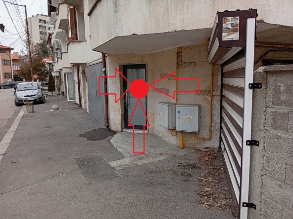 Офис в Хасково, Дружба 1 - 11 кв.м за 835 €/кв.м - Снимка #1