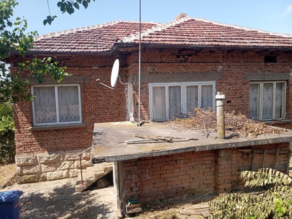 Къща в с. Тръстеник, Област Русе - 80 кв.м за 225 €/кв.м - Снимка #1