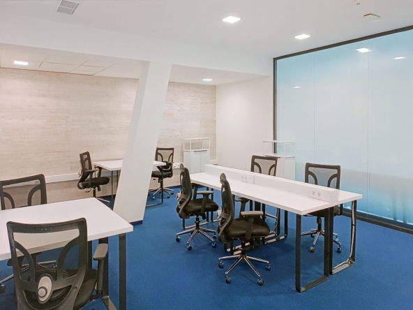 Дава се под наем Офис в Пловдив, Изгрев - 10 кв.м за 54.57 € - Снимка #1