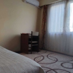 Дава се под наем Двустаен апартамент в Варна, Цветен квартал - 70 кв.м за 306 € - Снимка #1