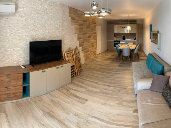 Дава се под наем Двустаен апартамент в Бургас, Славейков - 68 кв.м за 204 € - Снимка #1