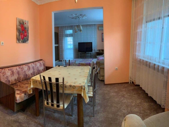 Дава се под наем Двустаен апартамент в Бургас, Сарафово - 70 кв.м за 250 € - Снимка #1