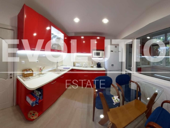 Дава се под наем Четиристаен апартамент в Варна, ХЕИ - 80 кв.м за 648.21 € - Снимка #1