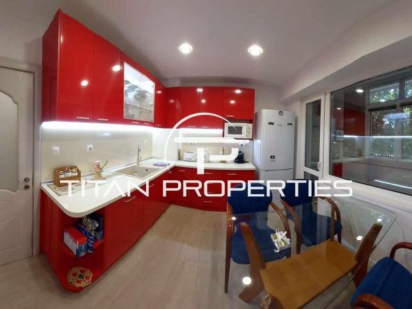 Дава се под наем Тристаен апартамент в Варна, ХЕИ - 80 кв.м за 747.66 € - Снимка #1