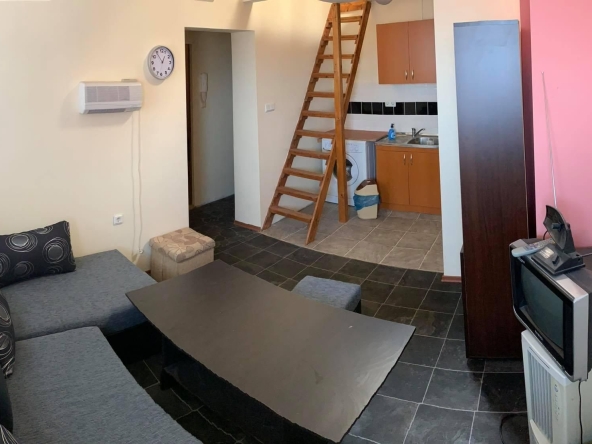 Дава се под наем Мезонет в Бургас, Център - 30 кв.м за 229.5 € - Снимка #1