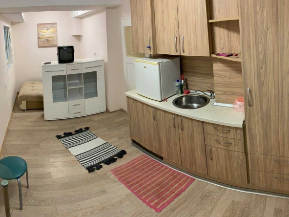 Дава се под наем Двустаен апартамент в Бургас, Възраждане - 60 кв.м за 275 € - Снимка #1