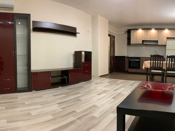 Дава се под наем Тристаен апартамент в Бургас, Братя Миладинови - 60 кв.м за 255 € - Снимка #1