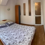 Дава се под наем Тристаен апартамент в Бургас, Възраждане - 90 кв.м за 204 € - Снимка #1